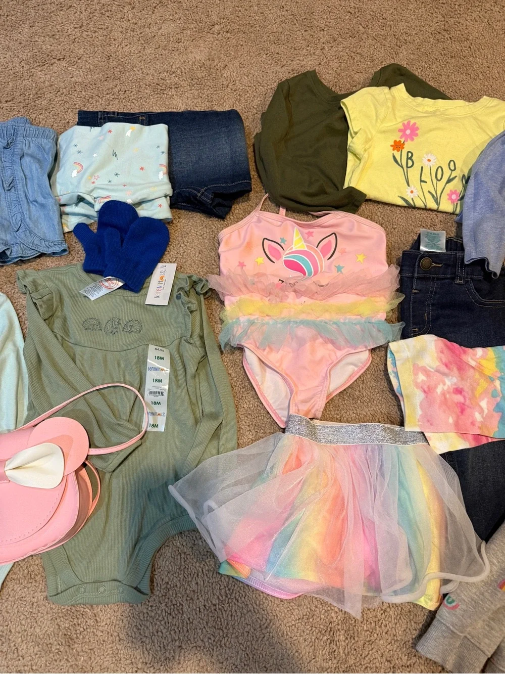 Little girl bundle of clothes 18mo-2T with bonus play purse and car window shade